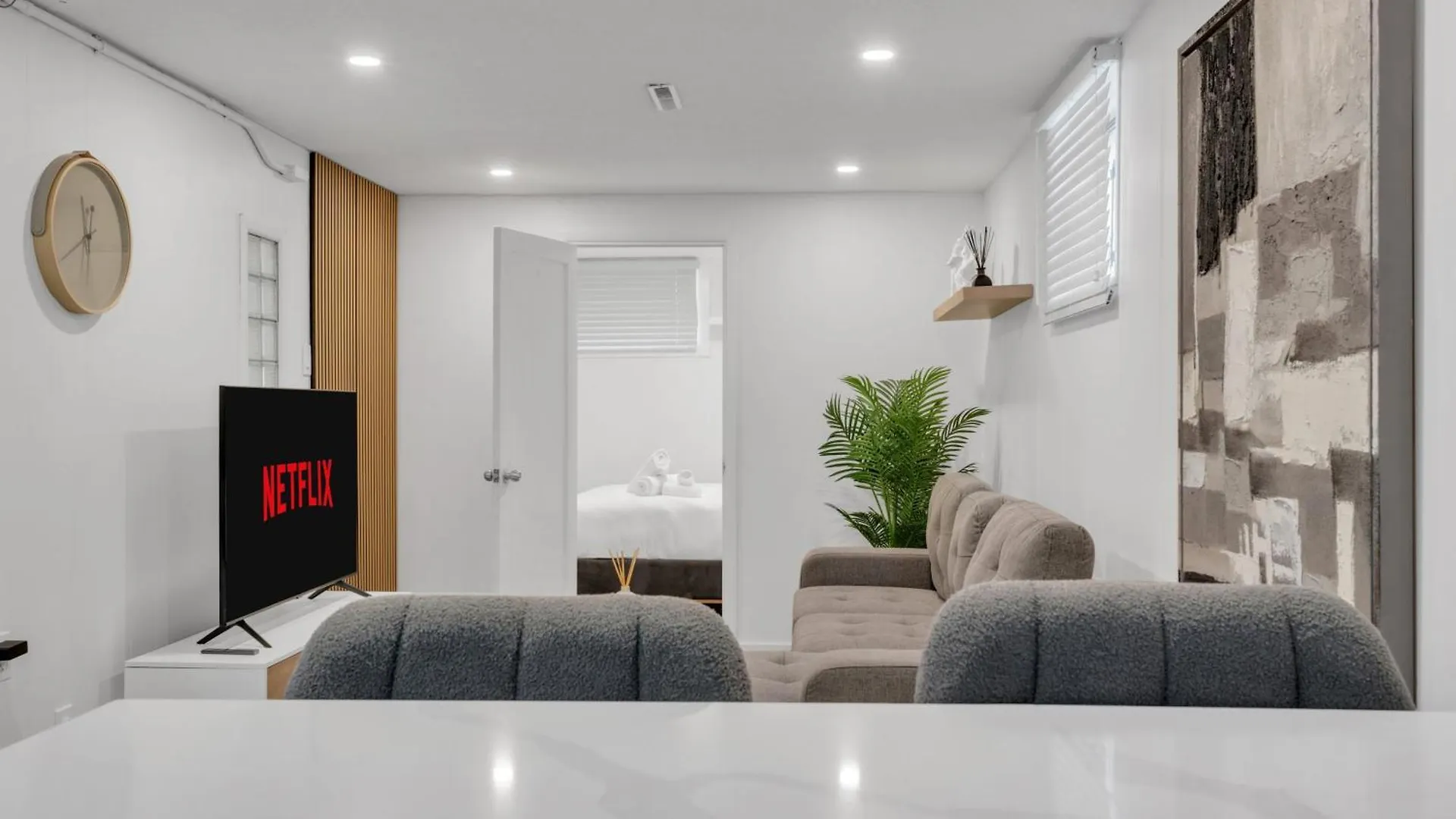 Luxury Suite, Steps To Calgary Dt, River, Hospital Apartman