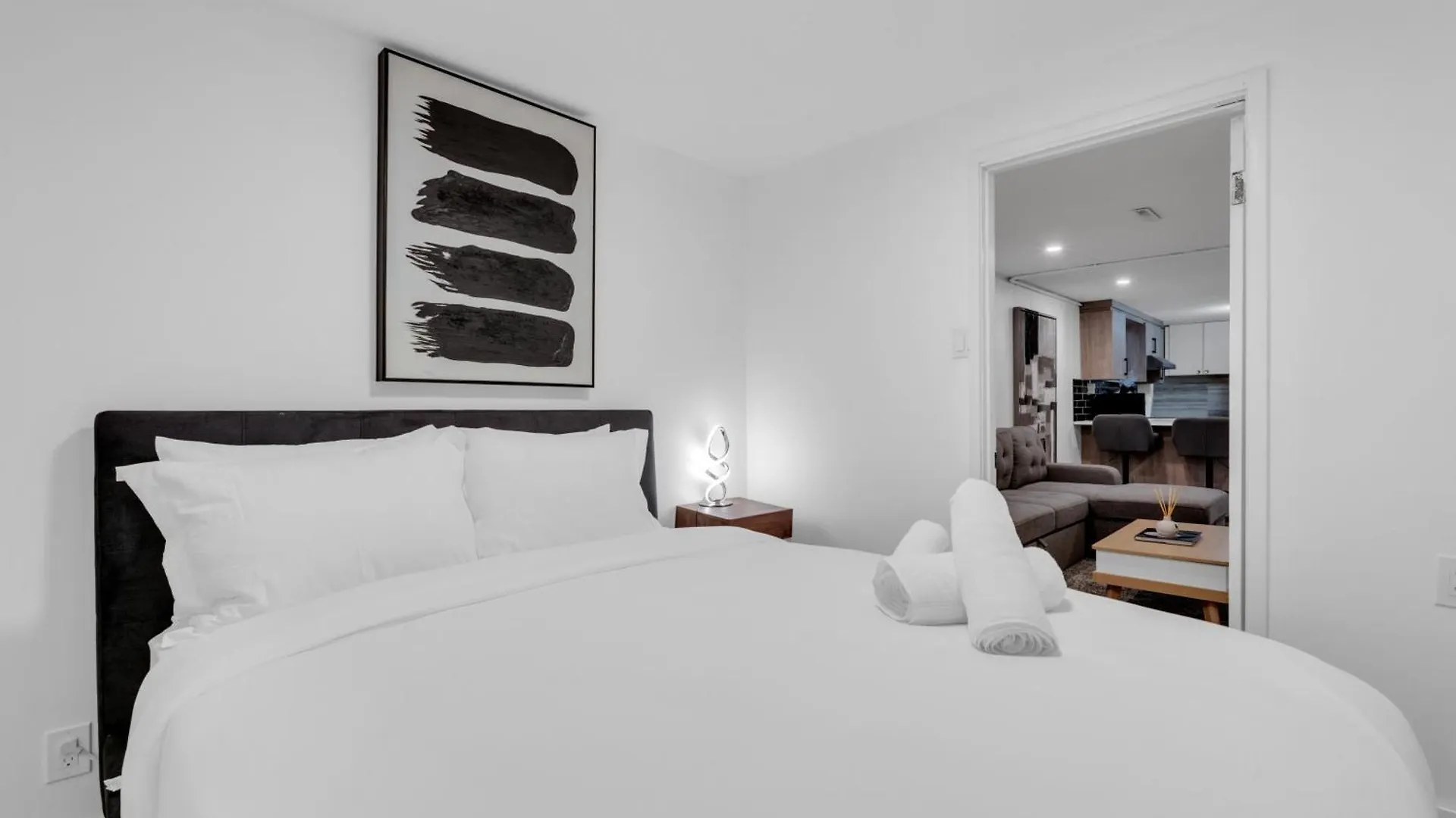 Luxury Suite, Steps To Calgary Dt, River, Hospital Apartman