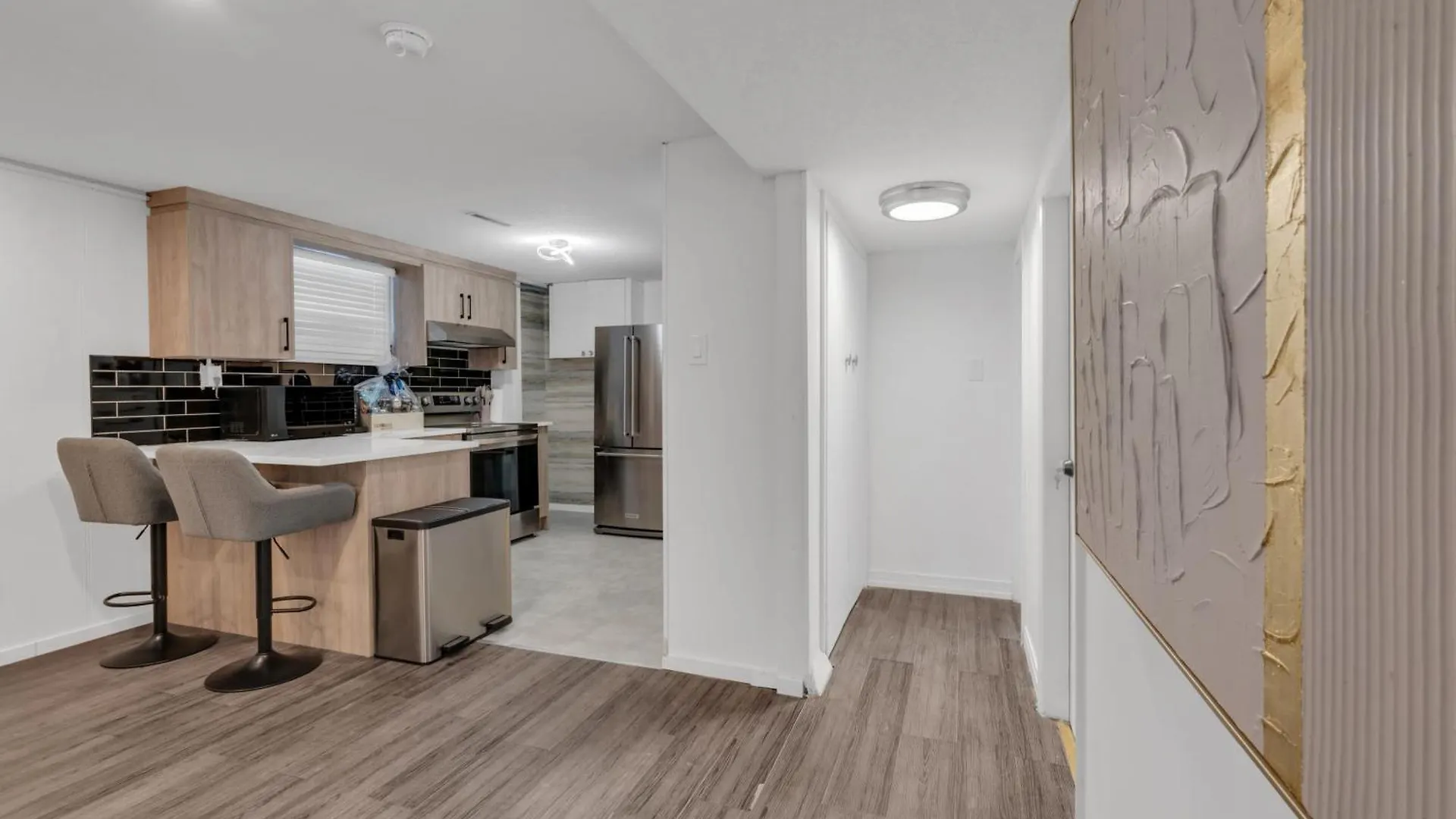 Apartment Luxury Suite, Steps To Calgary Dt, River, Hospital